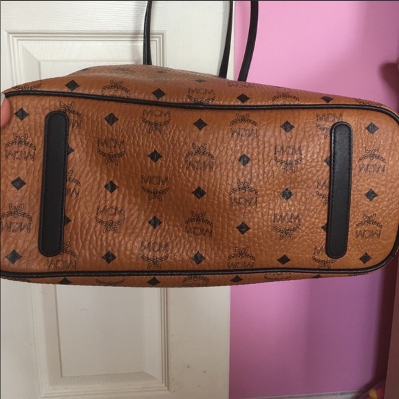 COPY - MCM tote Bag - Picture 5 of 5